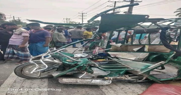 জামালপুরে সড়ক দূর্ঘটনায় নিহত ৩ আহত ৫